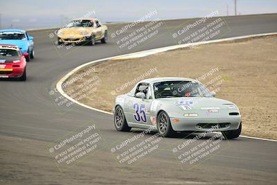 media/Jan-26-2025-CalClub SCCA (Sun) [[cfcea7df88]]/Group 4/Race/